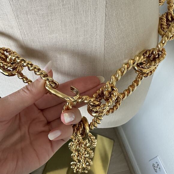 ST JOHN Custom Vintage Gold Tone Chain Belt Logo Hook RARE - Picture 9 of 12